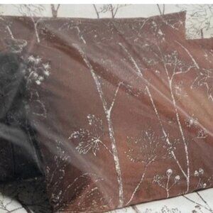 NEW Vtg Utica Stevens Fine Arts 2 Pillowcases Jack Lenor Larsen Brown Leaves